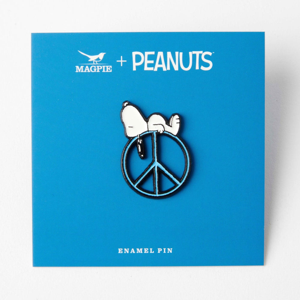 Snoopy Enamel Pin - Peace